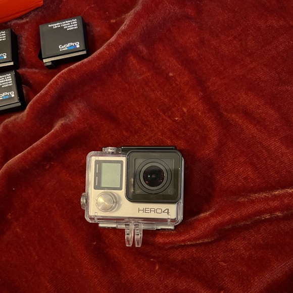 GoPro Hero4 Bundle with Accessories - Picture 10 of 16